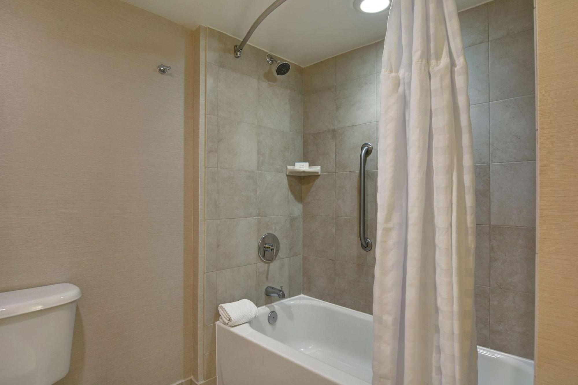 Embassy Suites Winston-Salem Kültér fotó