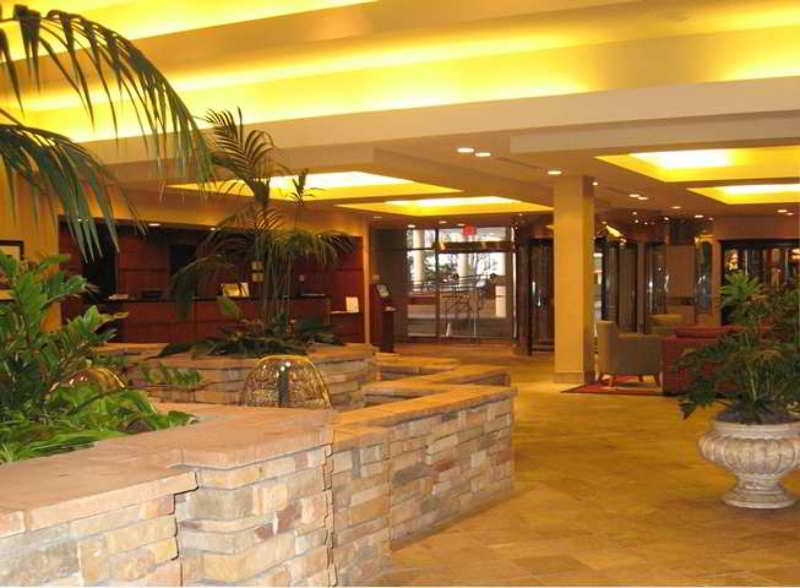 Embassy Suites Winston-Salem Beltér fotó